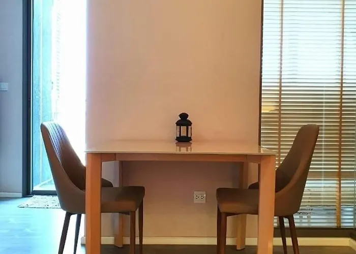 Apartment The Room, Luxury 21fl 1 Bedroom ,near Bts *