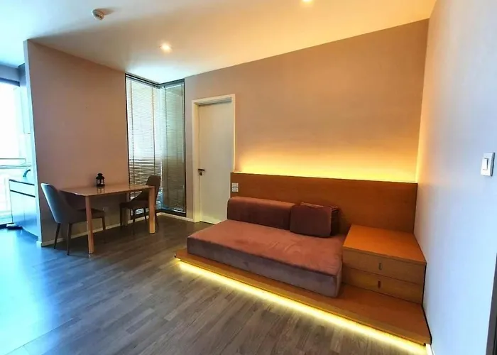 The Room, Luxury 21fl 1 Bedroom ,near Bts Apartment